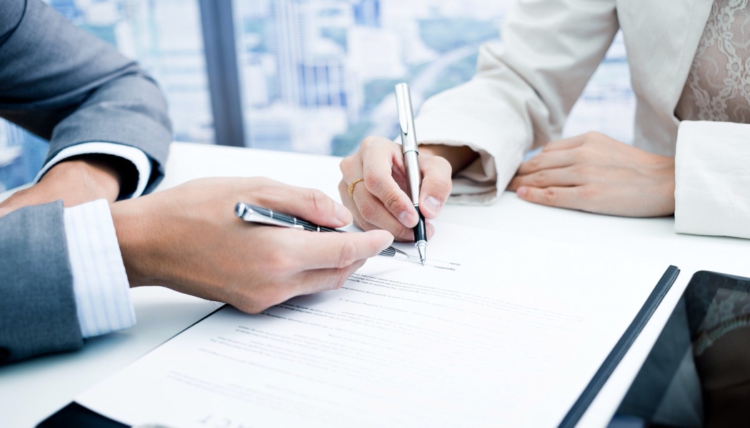 Чем отличается трудовой договор от договора подряда